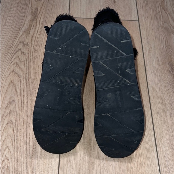 Airwalk Black Winter Boots with Faux Fur Trim - Picture 15 of 16